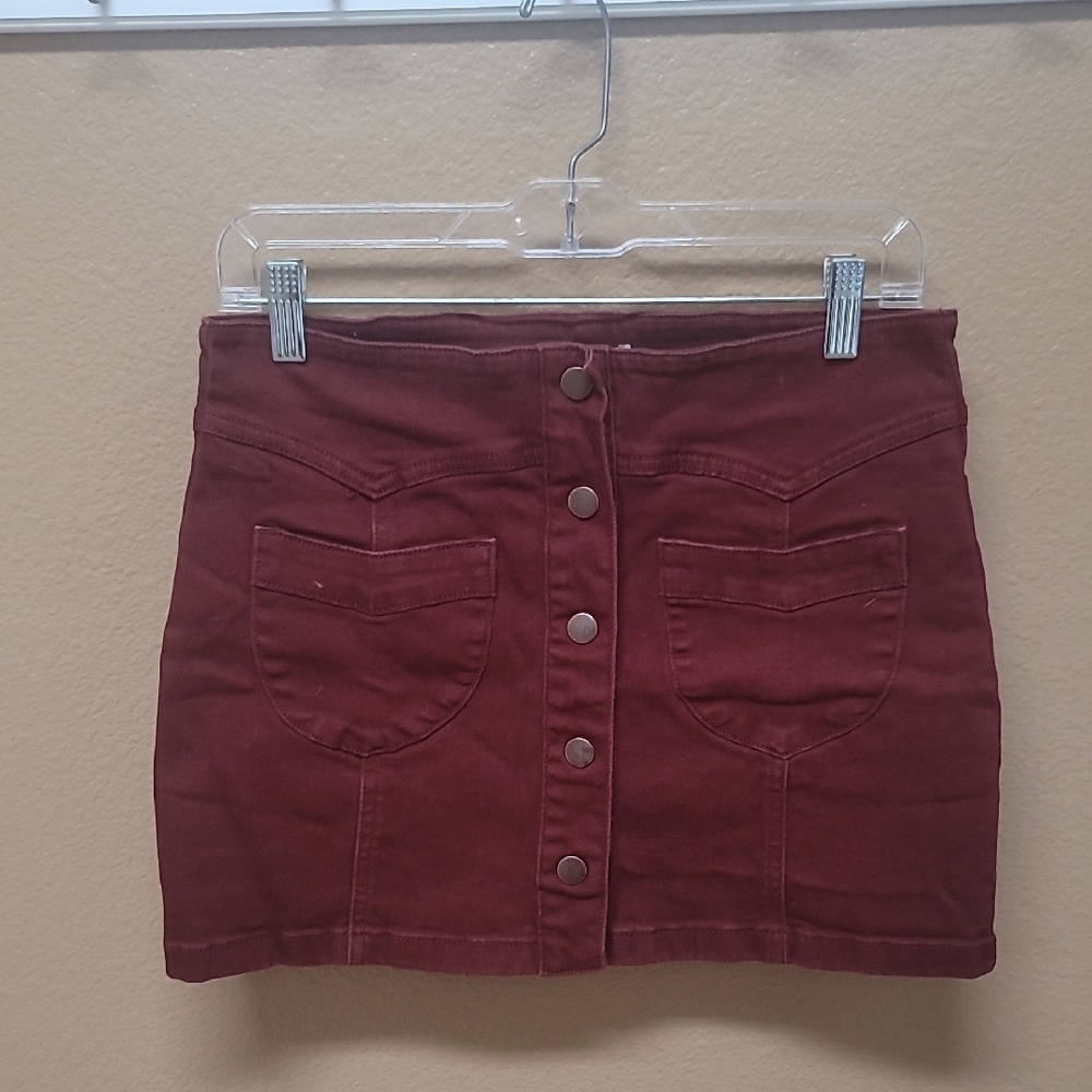 Forever 21 Burgundy Mini Skirt ❤️
